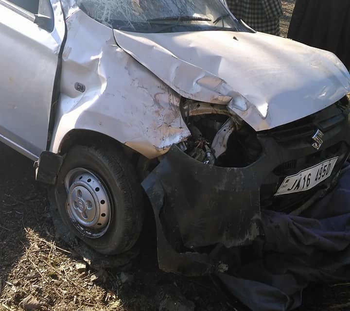 Driver critically injured in Ganderbal road accident
