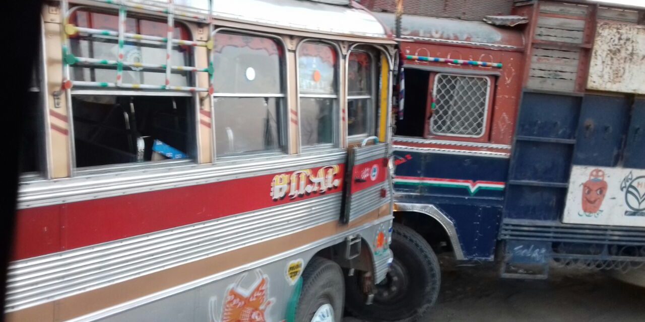 Passenger bus collided, 5 injured in Kahsmir’s Bandipora