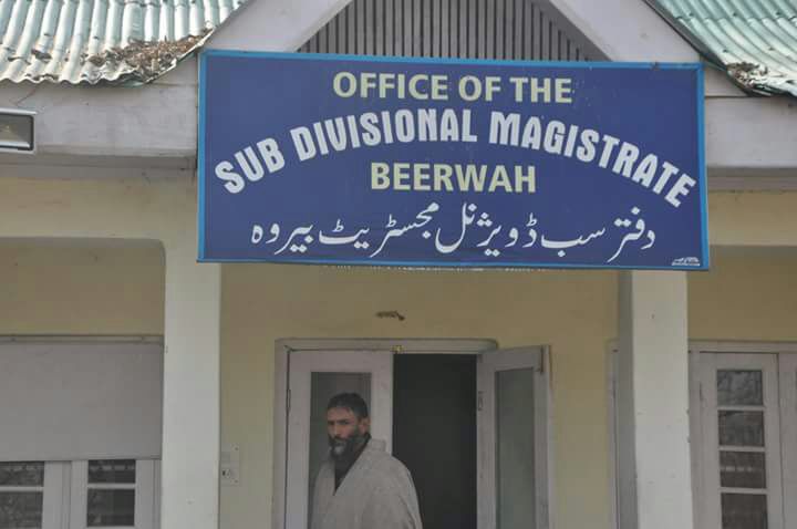 Beerwha area of central Kashmir wants our SDM to continue there