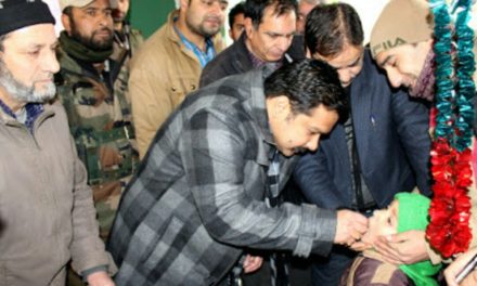 DDC Kick Starts Pulse Polio Immunization Programme In Ganderbal