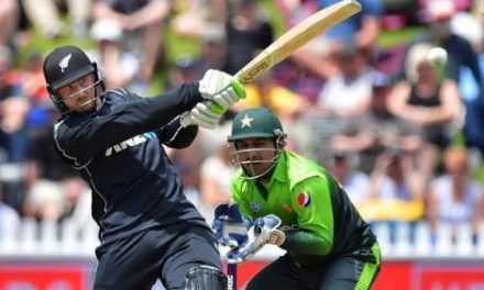 New Zealand beat Pakistan by 15 runs to seal series sweep whitewash over the tourists.