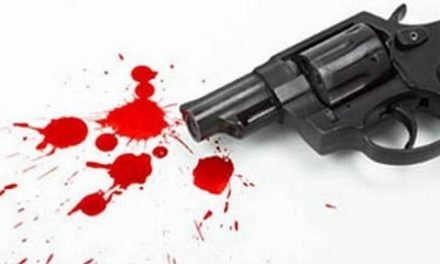 An army man shot himself with his service weapon in Uri area of north Kashmir’s Baramulla district on Sunday.