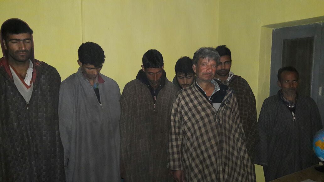 Ganderbal Police Arrested 07 Gamblers,rupees 5300 recovered