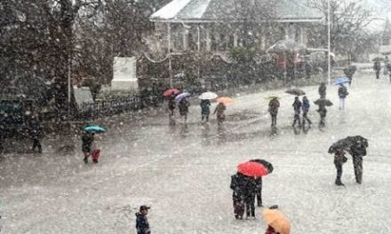 A fresh spell of rainfall lashed the plains of Jammu and Kashmir while the higher reaches received moderate snowfall on Friday.