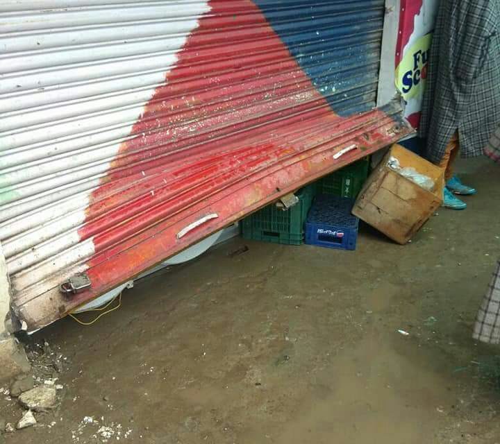 Burglars looted seven shops in Imamsahib, Shopian
