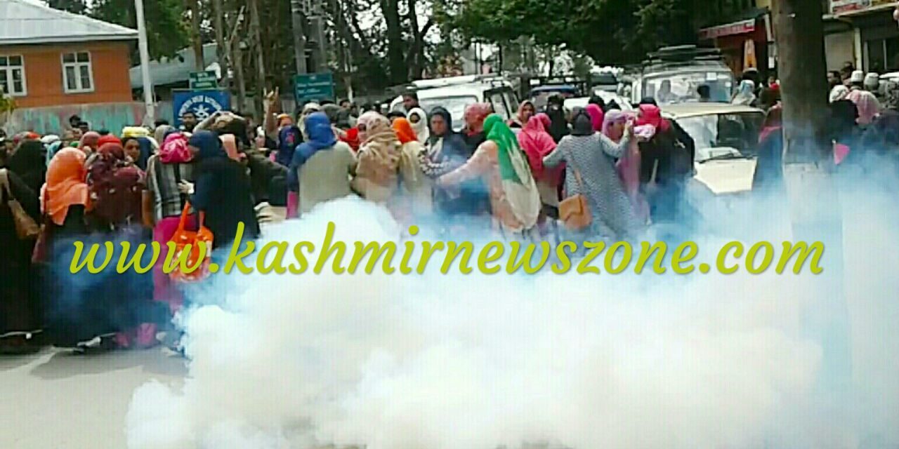Anganwadi workers protest police use smoke shells to disperse them in Ganderbal