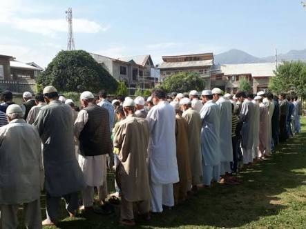 Funeral prayers in absentia for slain civilians offered in Pampore