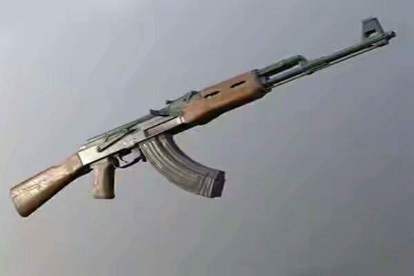 Rifle snatching Bid foiled by Police in Kulgam