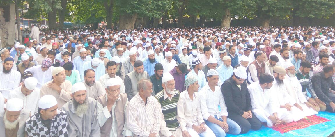 Eid-ul-Fitr celebrated with religious fervour In Ganderbal district