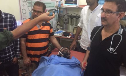 Flash: Tractor turns turtle in hundwara, driver killed another injured.