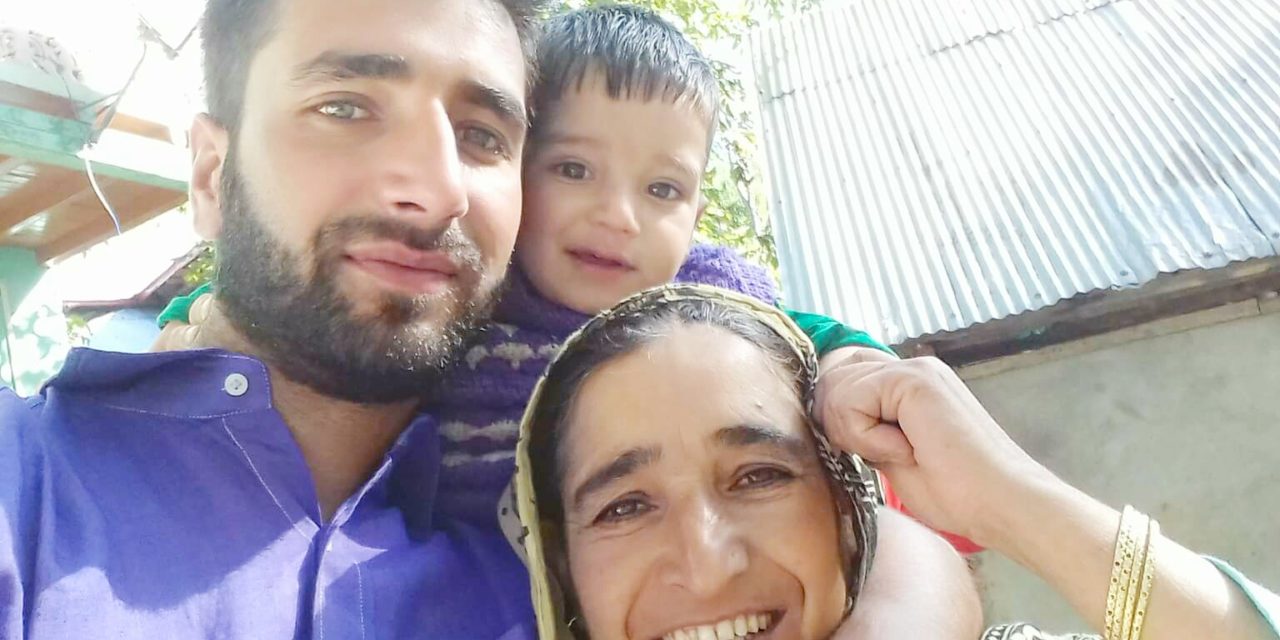 Mother of Kashmir Reader Ganderbal Correspondent hospitalized, GJA appeals for prayers