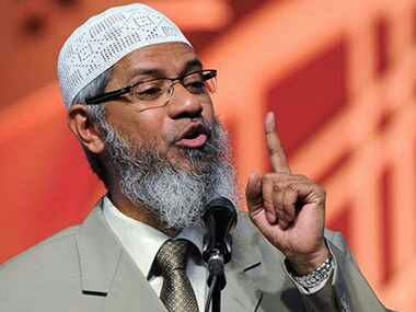 Zakir Naik thanks Malaysian PM for not deporting him; vows not to break laws