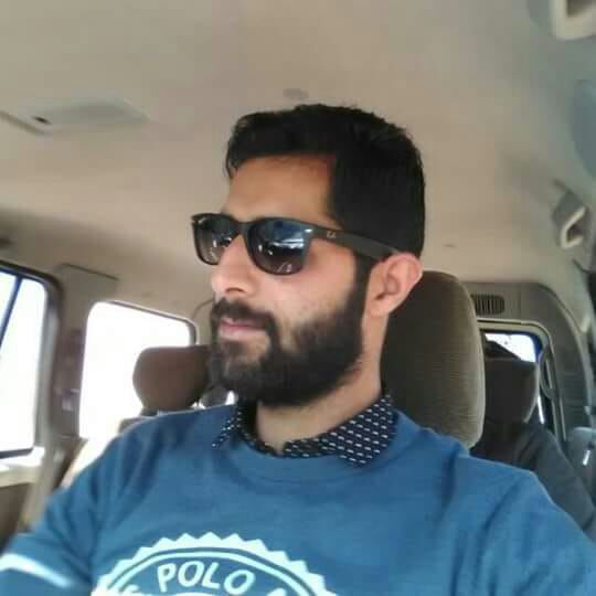 Unidentified Gunmen Abduct Policeman in Shopian