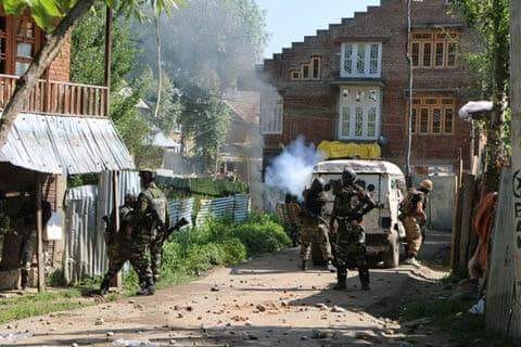 Clashes erupt amid CASO in Hajin Village, internet suspended