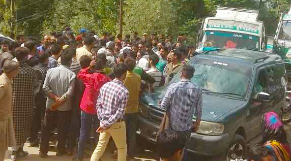 Students protest against non-availability of transport