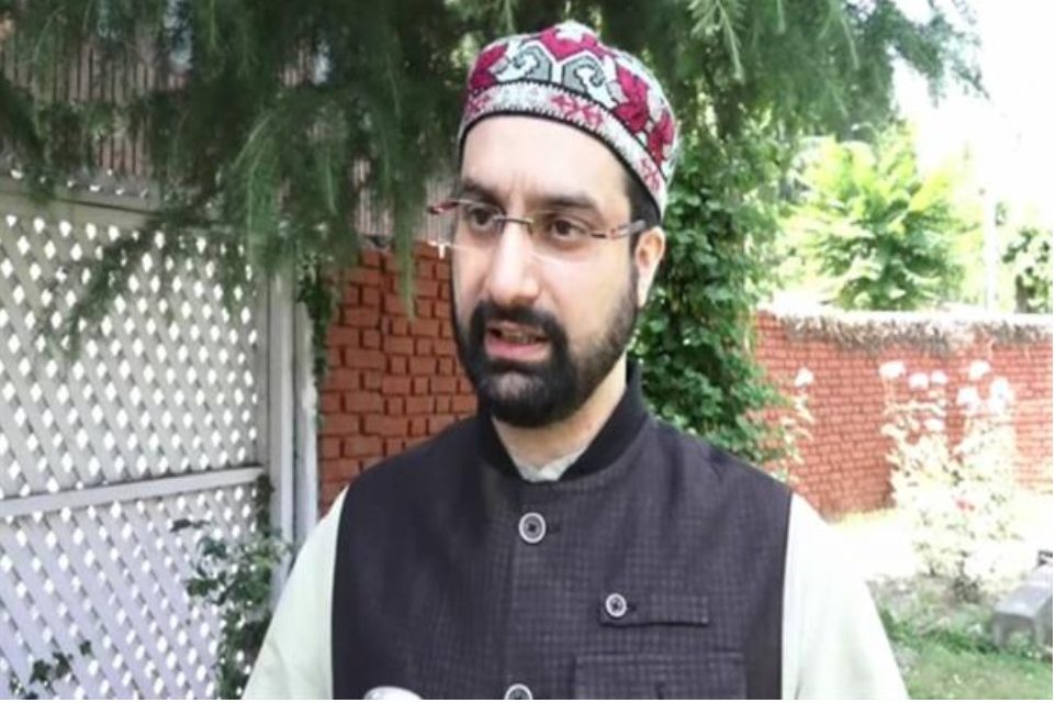 Mirwaiz lauds unity of each segment towards Article 35-A