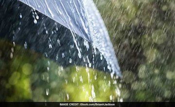 Rain Continues, Temp Remains Below Normal In J&K