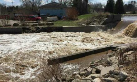 Tanghdar flash floods: One more body recovered; toll 2