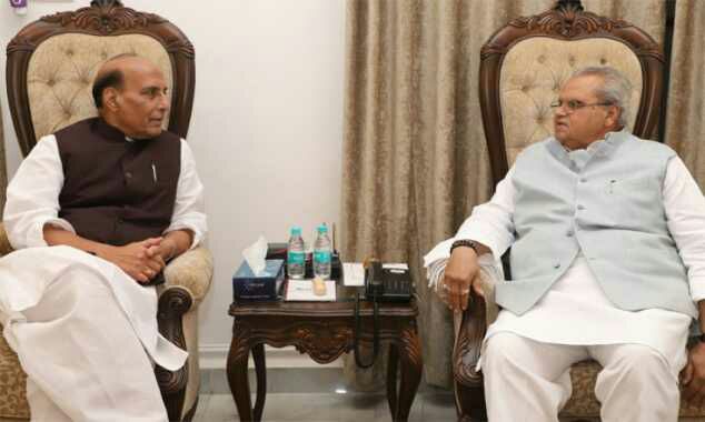 JK Governor meets Rajnath, discusses panchayat polls