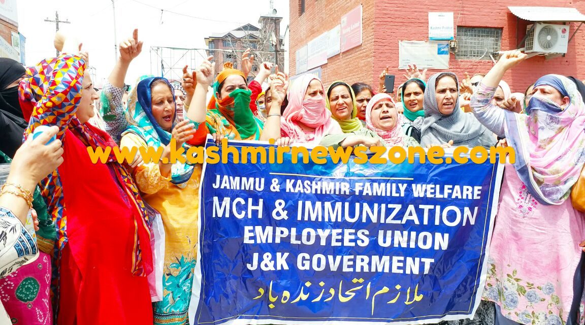 Family welfare department protests at Press Colony Srinagar. 