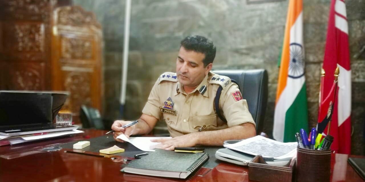 SSP Khalil Poswal Takes Charge as SSP Ganderbal