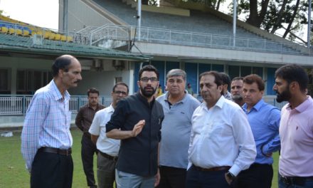 Div Com Kashmir takes stock of I-Day arrangements at SK Stadium