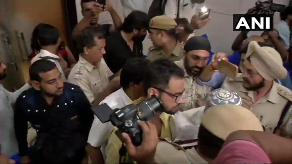 Flash : Unidentified gunman fired upon JNU student Umar Khalid