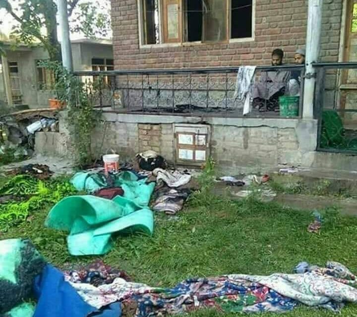 Two militant houses set ablaze in Shopian, allege families