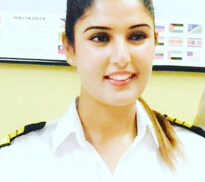 Iram, first lady from Kashmir capital Srinagar to fly an aircraft