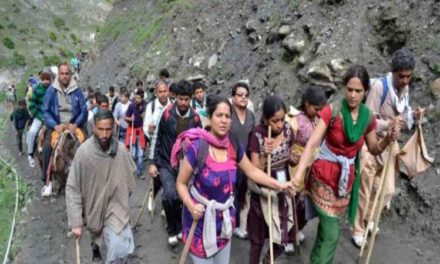 After remaining suspended for a day Amarnath Yatra resumes again