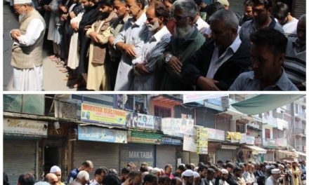 On JRL call, funeral prayers in absentia held for Qazigund, Kulgam martyrs
