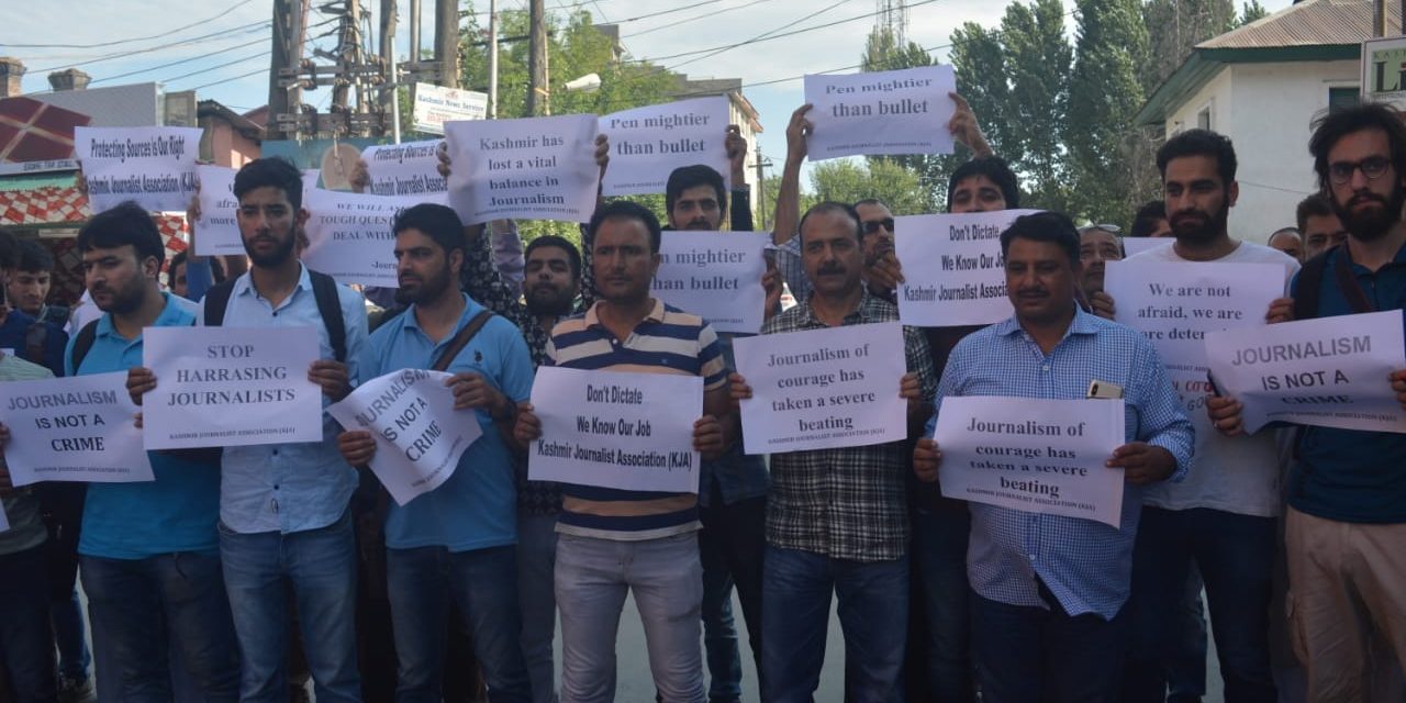 KJA protests against arrest of journalist Asif Sultan, ‘Demands his immediate release.