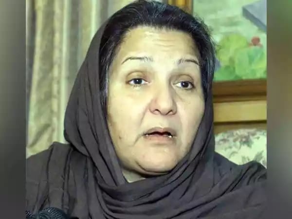 Nawaz Sharif’s wife loses battle with cancer, dies in London