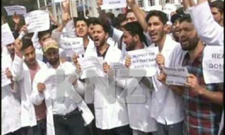Students Protest in SKUAST University against alleged rape of 16 years old girl in Shuhama Nagbal