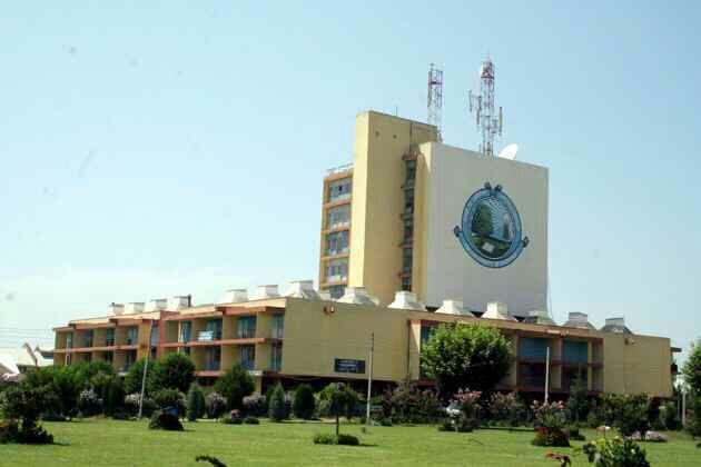 Nowgam gunfight: Kashmir University orders suspension of class work