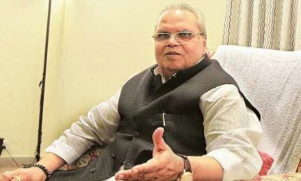 Now Governor says JK Bank is a ‘wonderful institution’