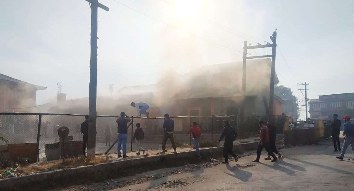 Fire engulfs canteen of maternity hospital at SKIMS