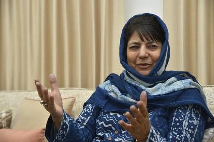 Will take decision after consulting Congress: Mehbooba Mufti on Omar Abdullah’s ‘no alliance’ remark