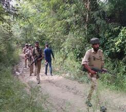 Government Forces launched a cordon and search operation (CASO) in Nazneenpore area of South Kashmir’s Shopian District.
