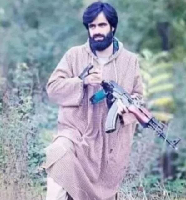 Photograph of PhD scholar turned militant wearing Pheran goes viral