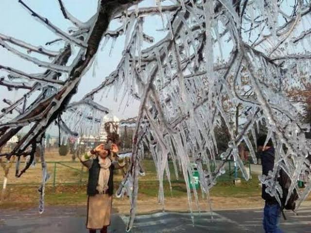 Coldest December Night In Srinagar In 28 Years