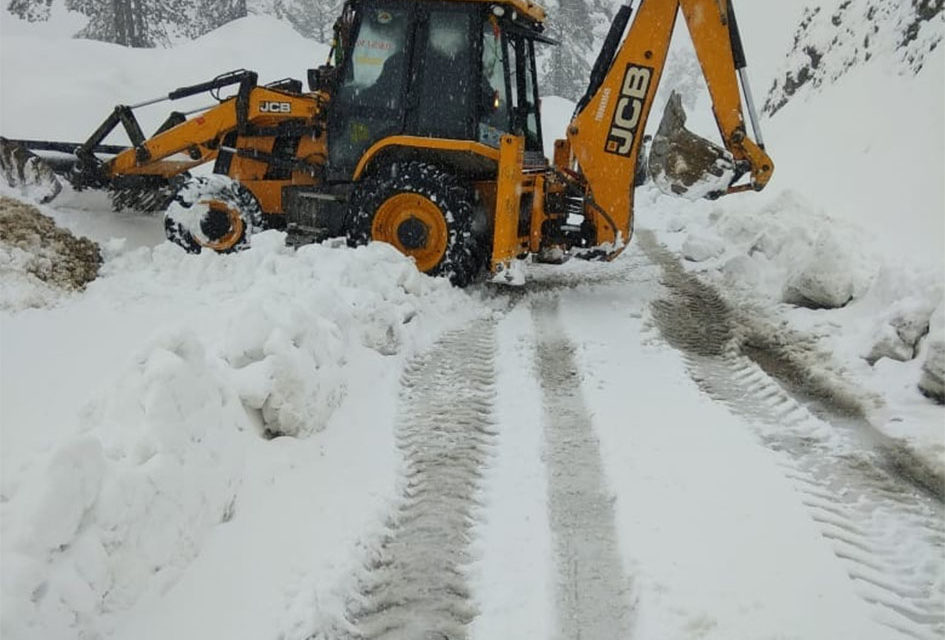﻿Heavy Snowfall To Hit Kashmir, Srinagar Gets Respite Settles At Minus 2.1