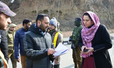 DDC Budgam takes stock of traffic management at Srinagar Airport