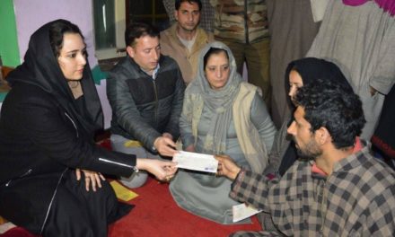 DC Budgam handover cheques worth Rs. 4 lakh as relief to Budgam helicopter crash victim’s family