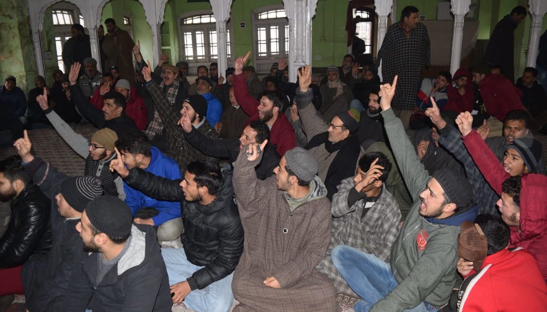 At least 200 youth decided to guard Mirwaiz voluntarily