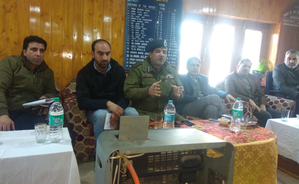 DC Ganderbal assured Will resolve all the issues,Greviences of Kangan residence.