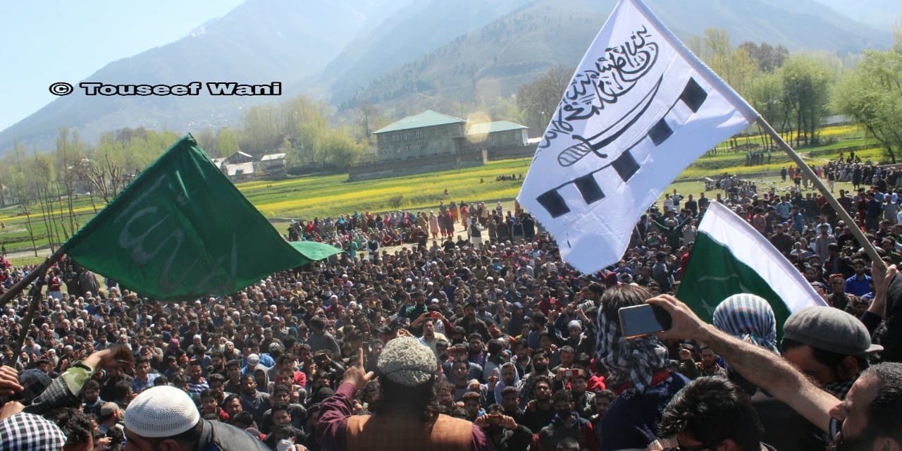 Thousands attended funeral of slain M.Tech militant in Ganderbal