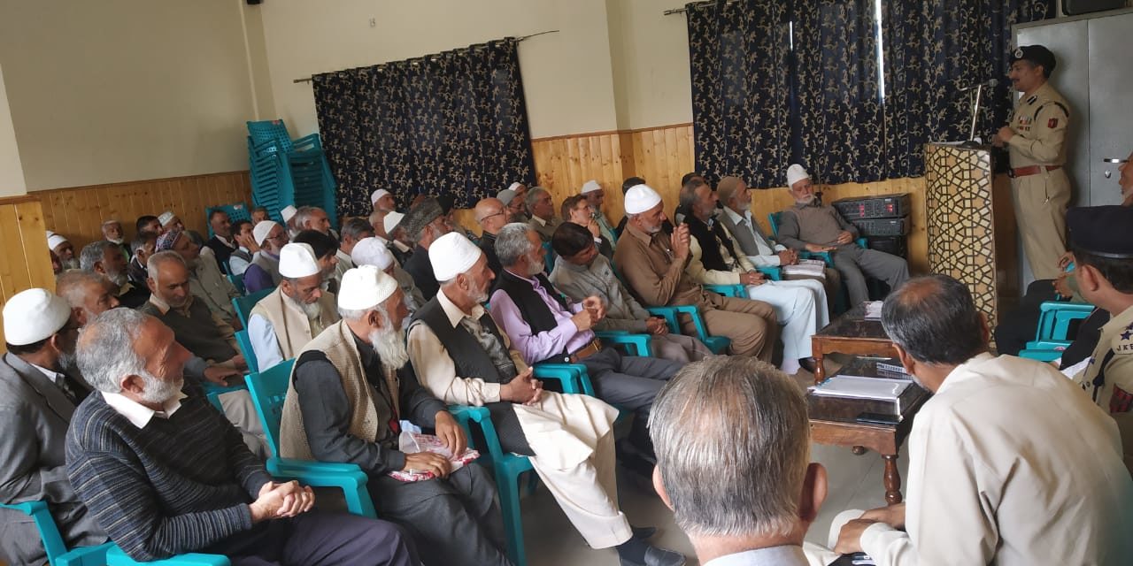 SSP Srinagar held meeting with retired police personnel, Reviewed welfare measures
