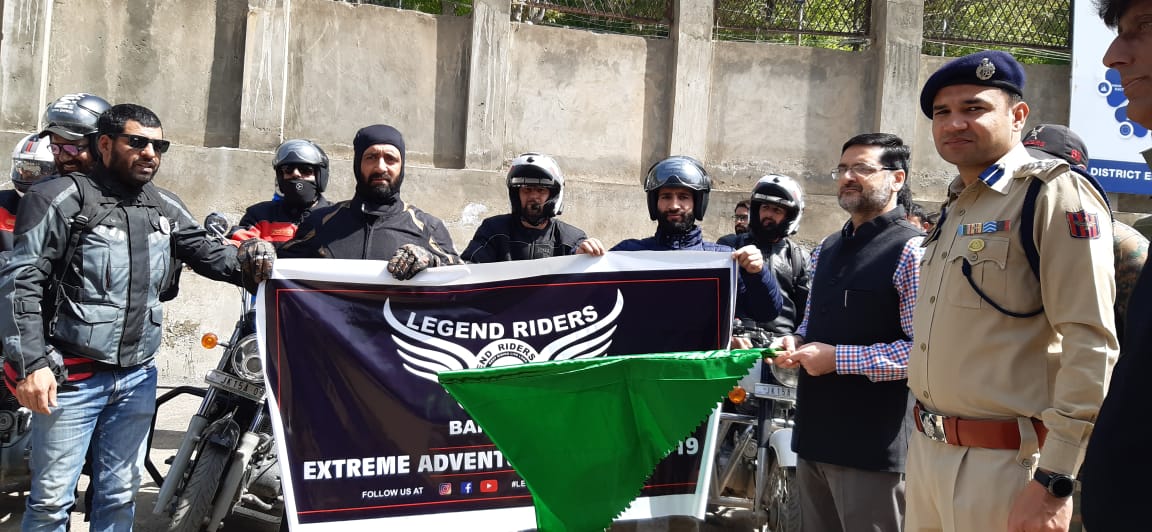DDC Bandipora flags-off Bike Riders’ rally to Gurez Valley
