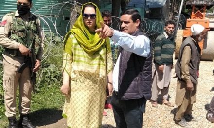 DDC Budgam visits Imam Bara, Jamia Masjid to take stock of Ramzan arrangements